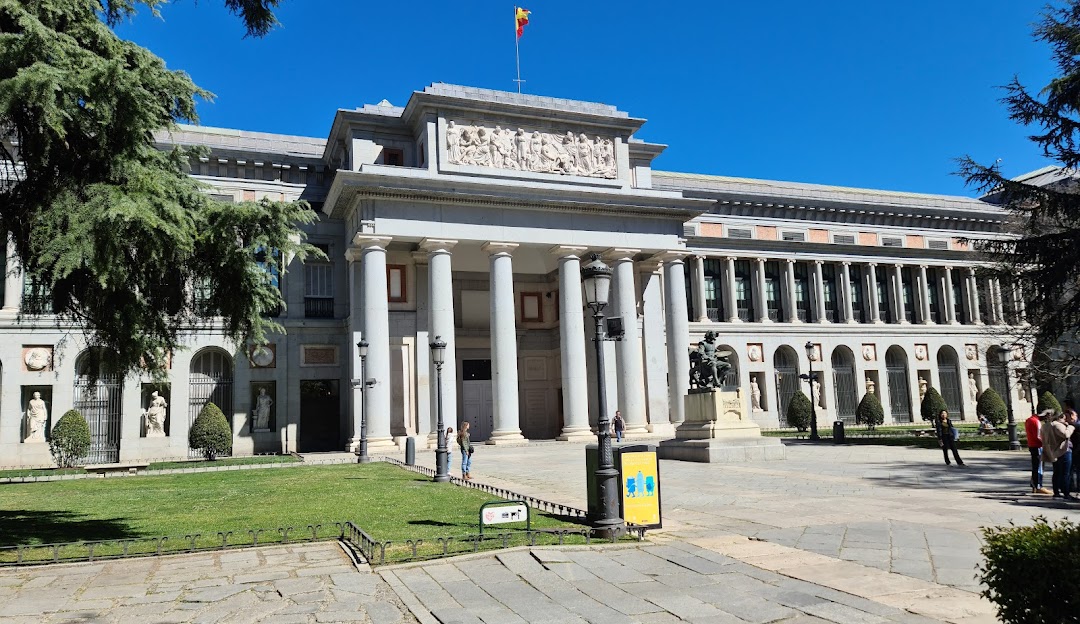 A building in Madrid looking beautiful like the cities escorts 