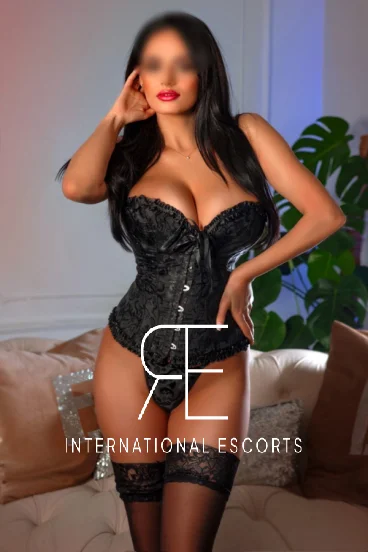 A profile picture of a sexy London escort named Miranda 