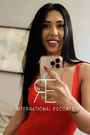 A selfie gallery profile picture of a London escort named Snow