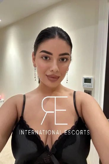 A selfie gallery profile picture of Eletta