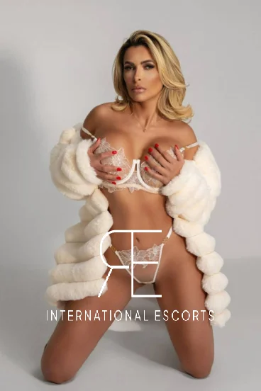 A profile picture of a sexy London escort named Munik