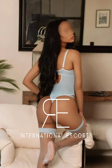 Beautiful ebony London escort 