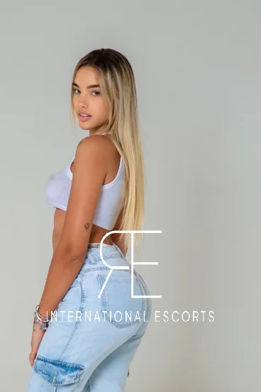 Melissa Brazilian beauty in casual jeans, sophisticated worldwide escort