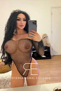 A profile picture of a sexy London escort named Lucy