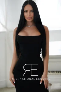 A profile picture of a sexy London escort named Avelina